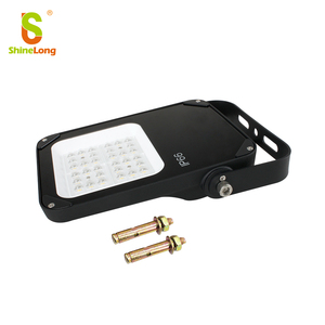 ไฟสปอร์ตไลท์ LED อลูมิเนียมสำหรับภายนอกอาคาร 50W-400W กันน้ำ IP66 6000K ได้รับการรับรองมาตรฐาน ROHS สำหรับตกแต่งสวน - Product Image 6