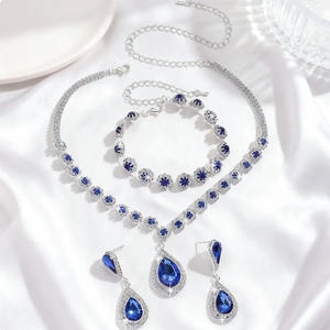 महिला लक्जरी स्टाइलिश गहने सेट रंगीन गैंडा क्रिस्टल महिलाओं 3 पीसी नेकलेस वलियां - Product Image 1