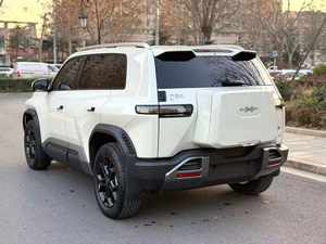 รถยนต์มือสอง Fangchengbao Leopard <span class=keywords><strong>3</strong></span> Tai <span class=keywords><strong>3</strong></span> รุ่นอัจฉริยะขับเคลื่อน 2 ล้อ ระยะทางวิ่งสูงสุด 501 กม. พร้อมหลังคาซันรูฟ ระบบขับเคลื่อนอัตโนมัติ รุ่น Max Edition - Product Image 4