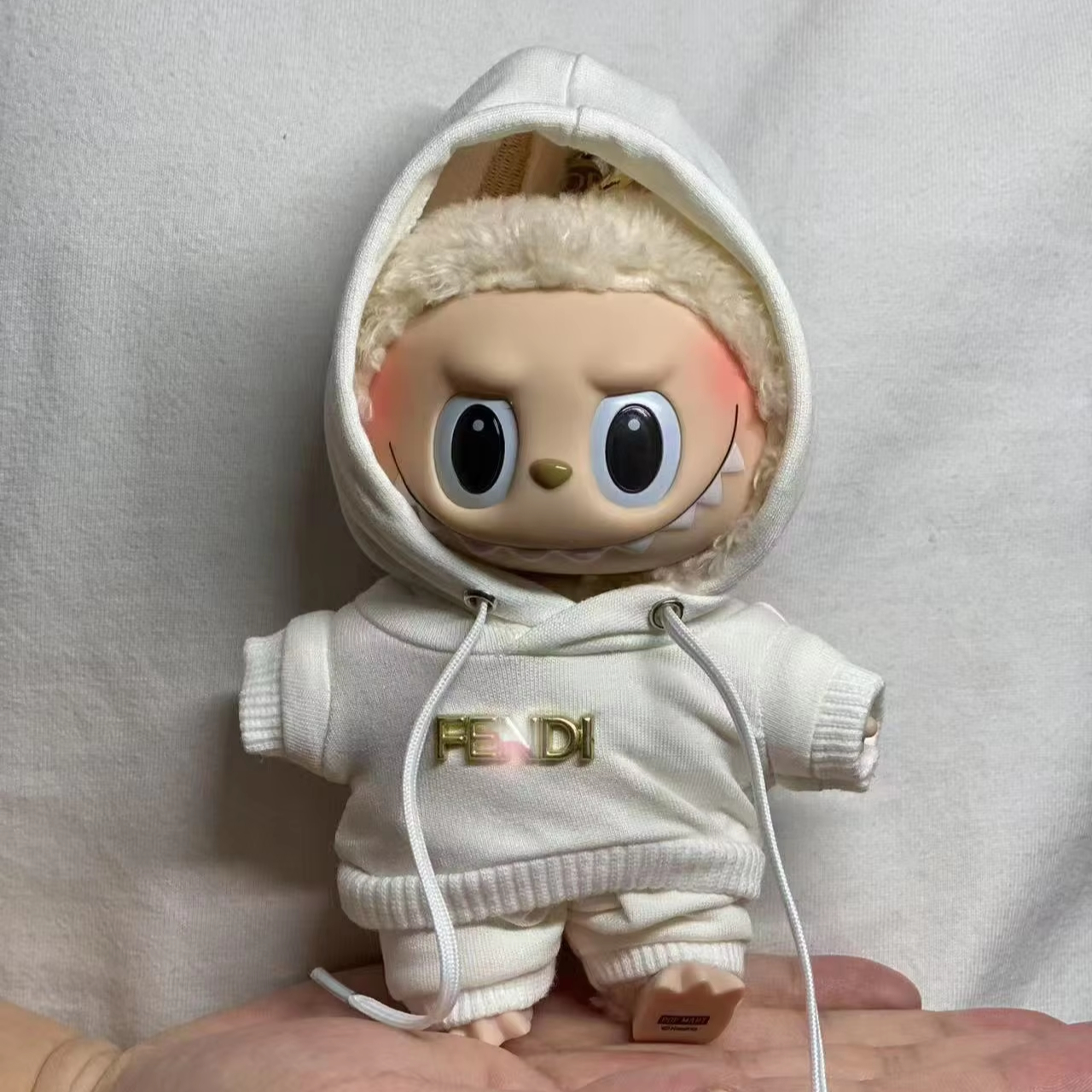 Дизайнерская плюшевая Спортивная толстовка с логотипом Labubu, мягкая игрушечная Одежда и аксессуары с уникальным брендом