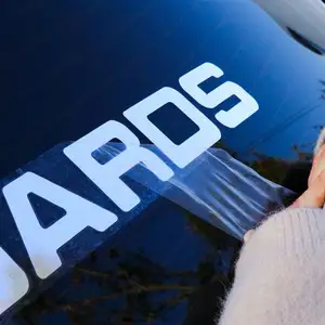 Scritta testuale con adesivo in vinile per auto con decalcomania per finestrino rimovibile personalizzata - Product Image 3