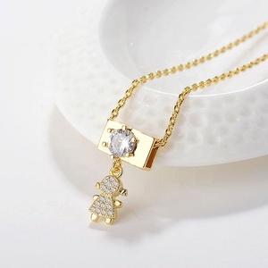 Cadeau pour la fête des mères, bijoux, fiançailles, mariage, collier avec pendentif en forme de croix en or 18 carats, designs personnalisés - Product Image 1
