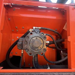 Excavadora Usada Doosan DX300 9C 32T con Motor Isuzu y Bomba de Engranajes, Lista para Demolición Urbana y Rotura de Hormigón - Product Image 6