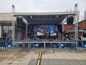 Sistema de Estructura de Iluminación de Aluminio con Certificación CE/TUV/ISO, Estructura Cuadrada de Instalación Rápida para Eventos, Conciertos Pequeños y Ferias Comerciales - Product Image 4