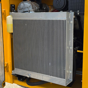 รถตักขนาดเล็กที่ลื่นไหลสูงพร้อมข้อต่อที่รวดเร็วสำหรับสถานที่ก่อสร้างได้รับการรับรองจากเวทียุโรป - Product Image 2