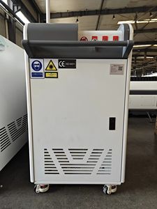 เครื่องเชื่อมเลเซอร์ 5 in 1 กำลังไฟ 1000W/1500w ระบบระบายความร้อนด้วยน้ำ สำหรับตู้เหล็กสแตนเลส 1000w 1500w 2000w เครื่องเชื่อมไฟเบอร์เลเซอร์แบบทำความสะอาด - Product Image 3