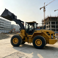 Robuster Gebrauchter Volvo L150H Radlader mit Großen Tiefenprofilreifen für Starken Bodenhaftung bei Silo- und Behälterbeladung sowie Baustellenarbeiten