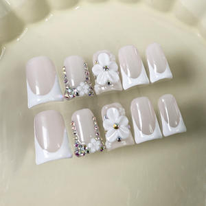 10 pièces blanc français ongles pointe 3d fait à la main sculpté fleur <span class=keywords><strong>manucure</strong></span> peint à la main court carré couverture complète à la main presse sur <span class=keywords><strong>les</strong></span> ongles - Product Image 6