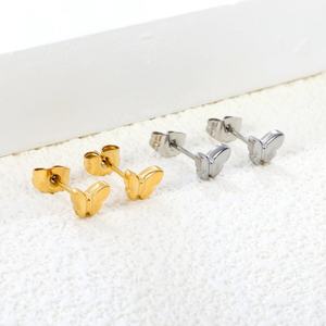 Pendientes de Mariposa Personalizables, Lindos y Elegantes, para Mujer, Venta al por Mayor, Chapados en Oro de 18k, de Acero Inoxidable, para Niñas - Product Image 3