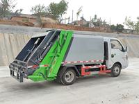 Camion Compacteur de Déchets Mini Dongfeng 4x2 de Haute Qualité 3-5m³ – Vente Directe Usine