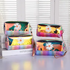 Wholesale Custom Daisy Printed Waterproof Holographic Toiletry Travel Pouch Girl Transparent PVC Makeup Organizer Cosmetic Bag