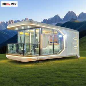 Tente de glamping avec toit en toile pour une expérience de camping de luxe, capsule spatiale - Product Image 1