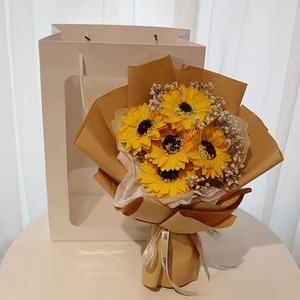 Rojo hecho a mano de punto de ganchillo artificial Flor de Rosa Flores de ganchillo <span class=keywords><strong>para</strong></span> <span class=keywords><strong>niñas</strong></span> regalo ramo de boda DIY Día de la madre de la mujer - Product Image 3