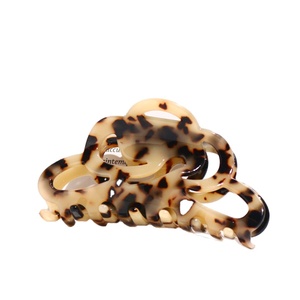 XinMei diseño personalizado acetato Haarklammer Mit logo Premium mujer pinzas de garra de tiburón para mujeres occidentales pinzas de pelo Vintage - Product Image 6