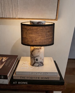Lampe <span class=keywords><strong>de</strong></span> <span class=keywords><strong>table</strong></span> en marbre rechargeable avec abat-jour en lin, sans fil, à intensité variable au toucher, lumière d'ambiance <span class=keywords><strong>de</strong></span> chevet, lampe <span class=keywords><strong>de</strong></span> bureau cylindrique <span class=keywords><strong>de</strong></span> luxe - Product Image 2