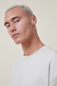 Camiseta de manga corta de algodón de alta calidad con cuello redondo y mangas de hombro de gran tamaño para hombre, camiseta de Color sólido personalizada - Product Image 4