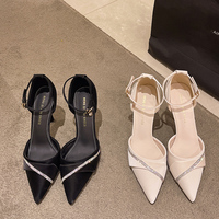 Escarpins à talon aiguille avec bride cheville torsadée et strass, style minimaliste glamour, tige en PU, semelle en caoutchouc antidérapante, logo personnalisé