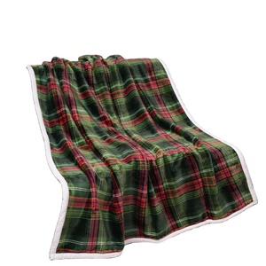 <span class=keywords><strong>Plaid</strong></span> <span class=keywords><strong>de</strong></span> <span class=keywords><strong>Noël</strong></span> personnalisé en usine OEM imprimé couverture moelleux pour l'hiver au lit - Product Image 1