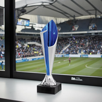 Argent En Plastique Trophée sur Socle En Marbre Noir