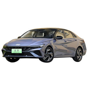 Hyun-dai Elantra <span class=keywords><strong>1</strong></span>.5L CVT GLS Leading Edition Voiture compacte <span class=keywords><strong>1</strong></span>.5L 115 chevaux L4 Image de recul Croisière adaptative à pleine vitesse - Product Image 6