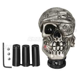 Pommeau de levier de vitesse universel pour voiture, style tête de mort, pommeau de levier de vitesse manuel avec adaptateur de manchon - Product Image 2