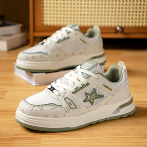 Scarpe da <span class=keywords><strong>uomo</strong></span> Extra-large-nuovo stile estivo alla moda <span class=keywords><strong>Sneakers</strong></span> versatili alla moda per coppie, scarpe Casual <span class=keywords><strong>basse</strong></span> - Product Image 4