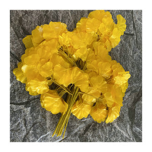 Fábrica de Flores Meiyu Craft, Hojas Artificiales de Ginkgo de 30cm-100cm en Blanco, Amarillo, Verde y Dorado para Decoración del Hogar y Hoteles - Product Image 5