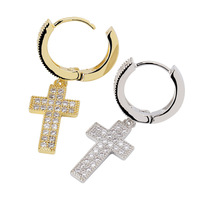 Boucles d'oreilles créoles audacieuses en laiton avec pendentif croix pavé de zircons, bijoux pendantes dorés et argentés effet glacé