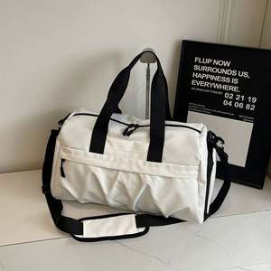 Nouveaux sacs de voyage et sacs fourre-tout à bandoulière personnalisés pour femmes, en tissu nylon imperméable de haute qualité, portables, collection 2025 – Meilleure mode - Product Image 6