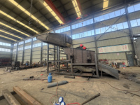 Cribadora vibratoria de mineral fino de construcción personalizada con conjunto de separación por flujo, diseño industrial completo para trabajos con mineral en suspensión en agua