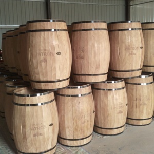 Baril à vin et à bière en bois sur mesure de 20 litres pour présentation - Product Image 3