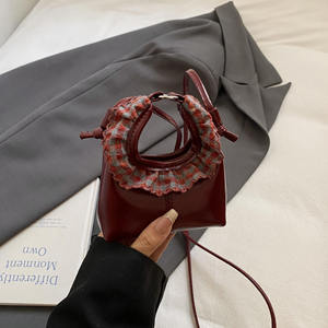 Nuevo diseño de bolso de mano mini de lujo con botón, bolso pequeño, moderno, estilo urbano minimalista, lindo bolso de mano para mujer - Product Image 3