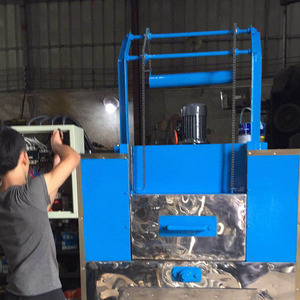 Machine de rotomoulage haute performance pour tirelires animales et jouets anti-stress avec chauffage Eco-mart - Product Image 4