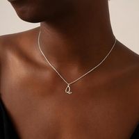 HOVANCI Collier Coeur Charnu Plaqué Or 18K en Acier Inoxydable Style Hip Hop Lettre Initiale Alphabet Bijou pour Femmes Hommes Couples