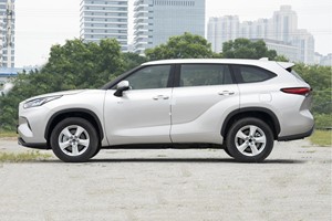 Voiture d'occasion en gros à prix avantageux, Toyota <span class=keywords><strong>Highlander</strong></span> 2024, nouvelle, performances de 180 km/h, SUV <span class=keywords><strong>5</strong></span> places, Gac Toyota <span class=keywords><strong>Highlander</strong></span> - Product Image 5