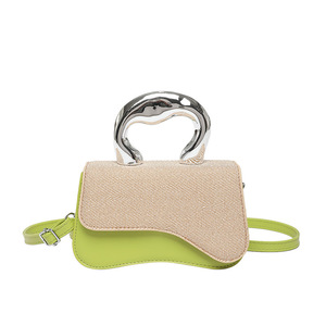 Bolso cruzado informal de nueva moda para mujer Retro pequeño cuadrado PU ecológico con cierre de cremallera portátil y en tendencia - Product Image 5