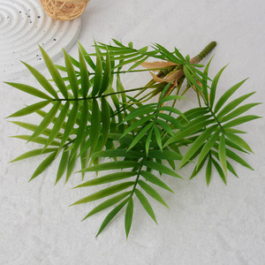 Planta Artificial de Areca de 44 cm, Decoración de Interior para el Hogar, PVC Suave, Flower Delight - Product Image 2