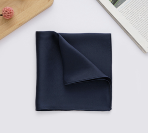 Mouchoir de poche classique en soie de couleur unie, carré, portable, accessoire polyvalent pour usage quotidien et assortiment de costumes - Product Image 3