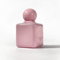 Vente en gros de flacons de parfum en verre rose de forme carrée, atomiseur de parfum, flacon d'huile essentielle, emballage de flacons de parfum de 100 ml