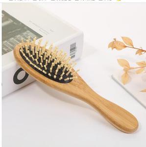 En stock al por mayor Cepillo para el cabello de bambú natural, tipo pala portátil con mango de madera y peine de masaje con almohadilla de aire - Product Image 6