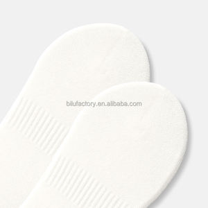 Calcetines con Logotipo Personalizado - Personalización Gratuita, Producción de Muestras en 24 Horas, Diseños Modernos de Jacquard y Bordado para Todas las Edades - Product Image 3