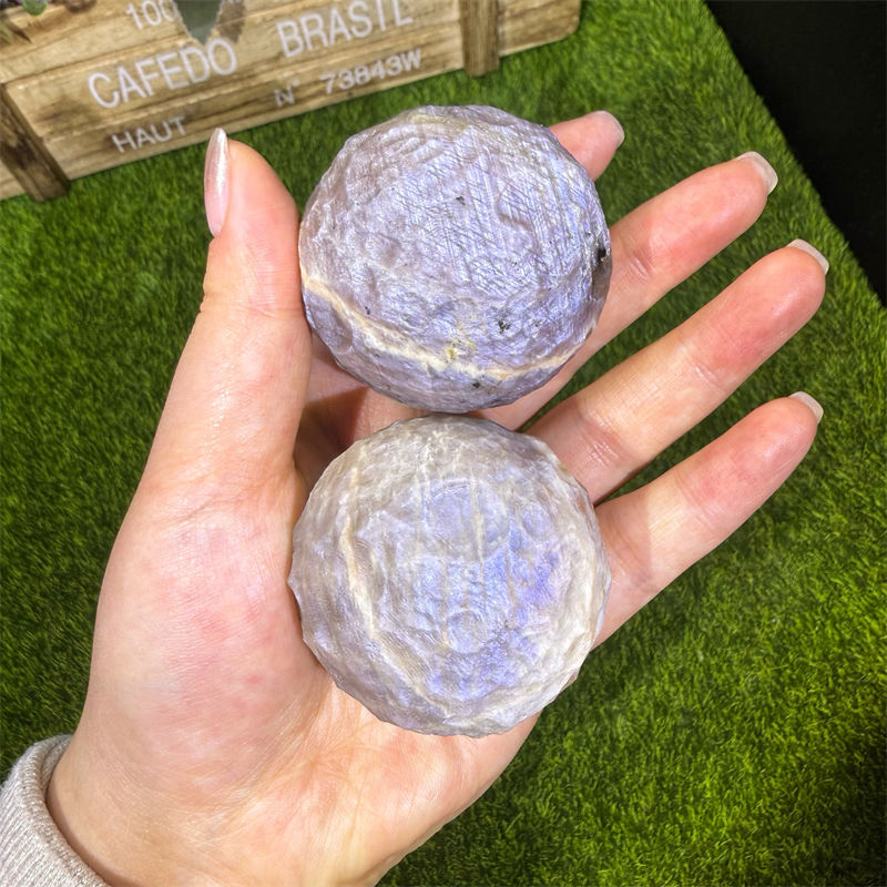 Pierre de lune bleue