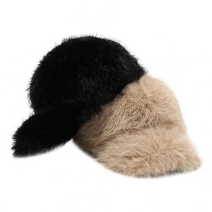 หมวกเบสบอลลายใหม่ ผ้าพลัฌ อุ่นสบาย แฟชั่นกลางแจ้ง แมทช์ได้กับทุกชุด ป้องกันแสงแดด - Product Image 3