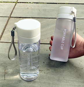 Agua de plástico esmerilado de moda portátil transparente jugo de fruta a prueba de fugas deporte al aire libre viaje Camping botella para beber - Product Image 1