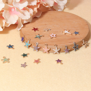J - Colgante de Estrella de Mar Colorida con Circonitas y Baño de Oro para Niños, Estilo Clásico, Superventas, Accesorios de Joyería DIY con Esmalte, Pequeño Colgante - Product Image 3