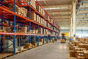 Switch C9200L-48T-4G-E de 176 Gbps con 48 puertos de fibra óptica flexible para uplinks, soporte QoS y SNMP - Product Image 5