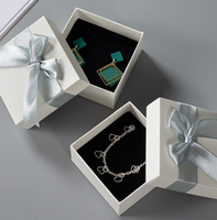 Boîte cadeau rigide en papier avec couvercle amovible pour bijoux (bagues, colliers, boucles d'oreilles) – Vente en gros