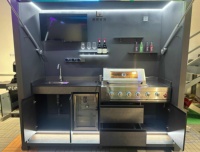 Abri de cuisine extérieur modulaire personnalisable OEM/ODM, résistant aux intempéries, antirouille, ignifuge, avec four à pizza et barbecue en acier inoxydable pour repas