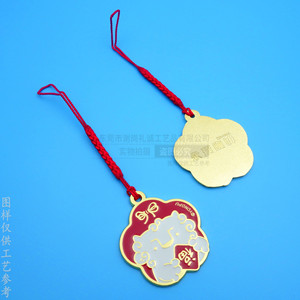 Pendentif personnalisé en alliage de zinc avec cordon rouge pour cadeau, breloques à thème - Product Image 1