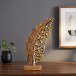 Pluma de Latón Decorativa para Mesa, Pieza de Arte de Estilo Rústico con Acabado de Madera Natural - Product Image 6